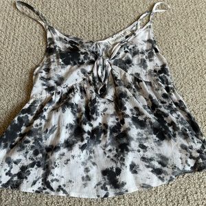 Lizard thicket tank top with tie!